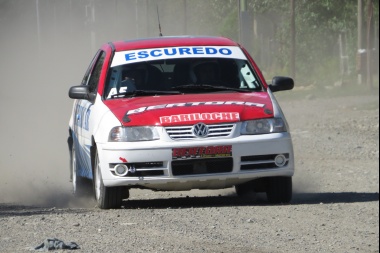 El binomio Escuredo-Douglas fue subcampeón en el Rally Neuquino